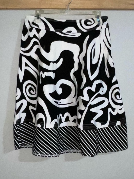 Allison Taylor Dresses & Skirts - Allison Taylor Black and White Avant-Garde Graphic Circle Skirt size 8